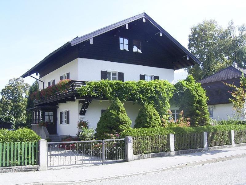 Ferienwohnung Sobotta Bad Reichenhall Bagian luar foto
